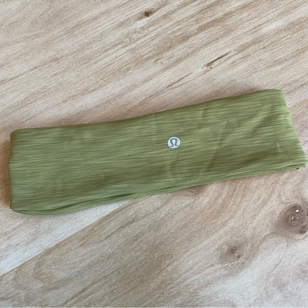 Lululemon golden yellow 3 inch headband